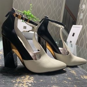 BCBGMaxazria heels